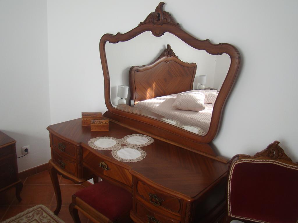 Casa Das Merces Angra do Heroismo Bagian luar foto